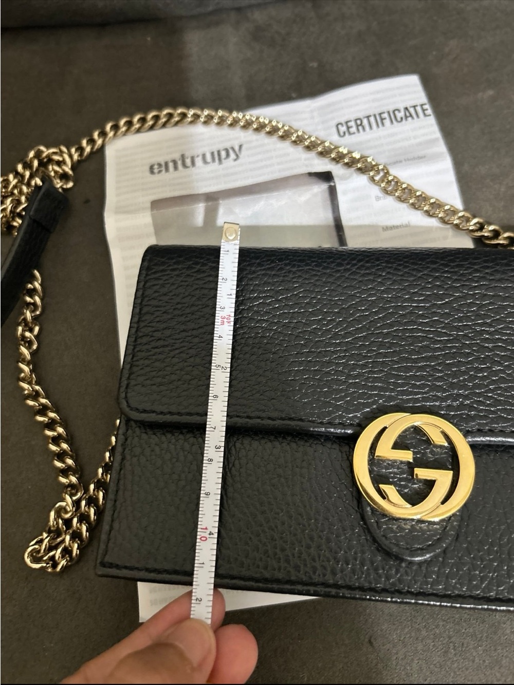 Gucci Black Leather Card Holder with Gold Double G - Picture 6 of 9